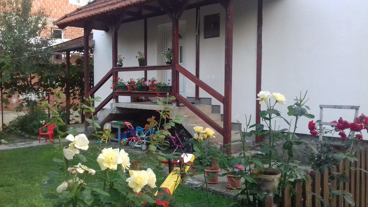 Apartment Dil Кулен Вакуф Екстериор снимка