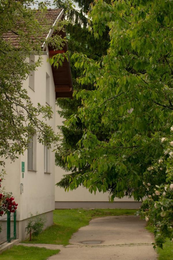 Apartment Dil Кулен Вакуф Екстериор снимка