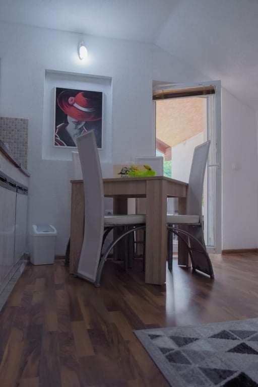 Apartment Dil Кулен Вакуф Екстериор снимка
