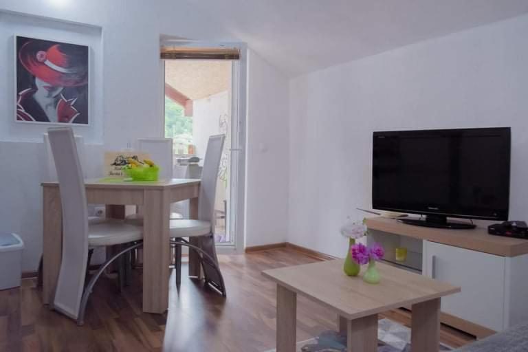 Apartment Dil Кулен Вакуф Екстериор снимка